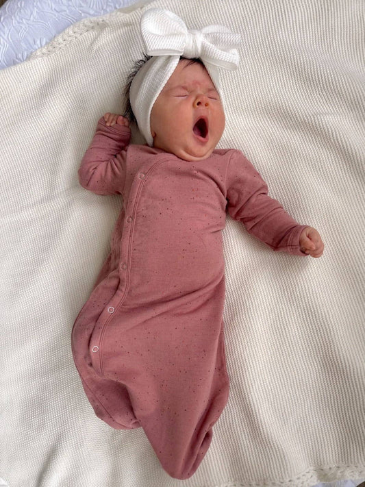 Mauve Speckle / Gown: 0-3M