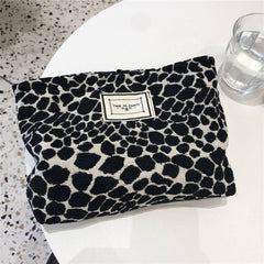 Leopard Print Large Capacity Makeup Bag (Black)