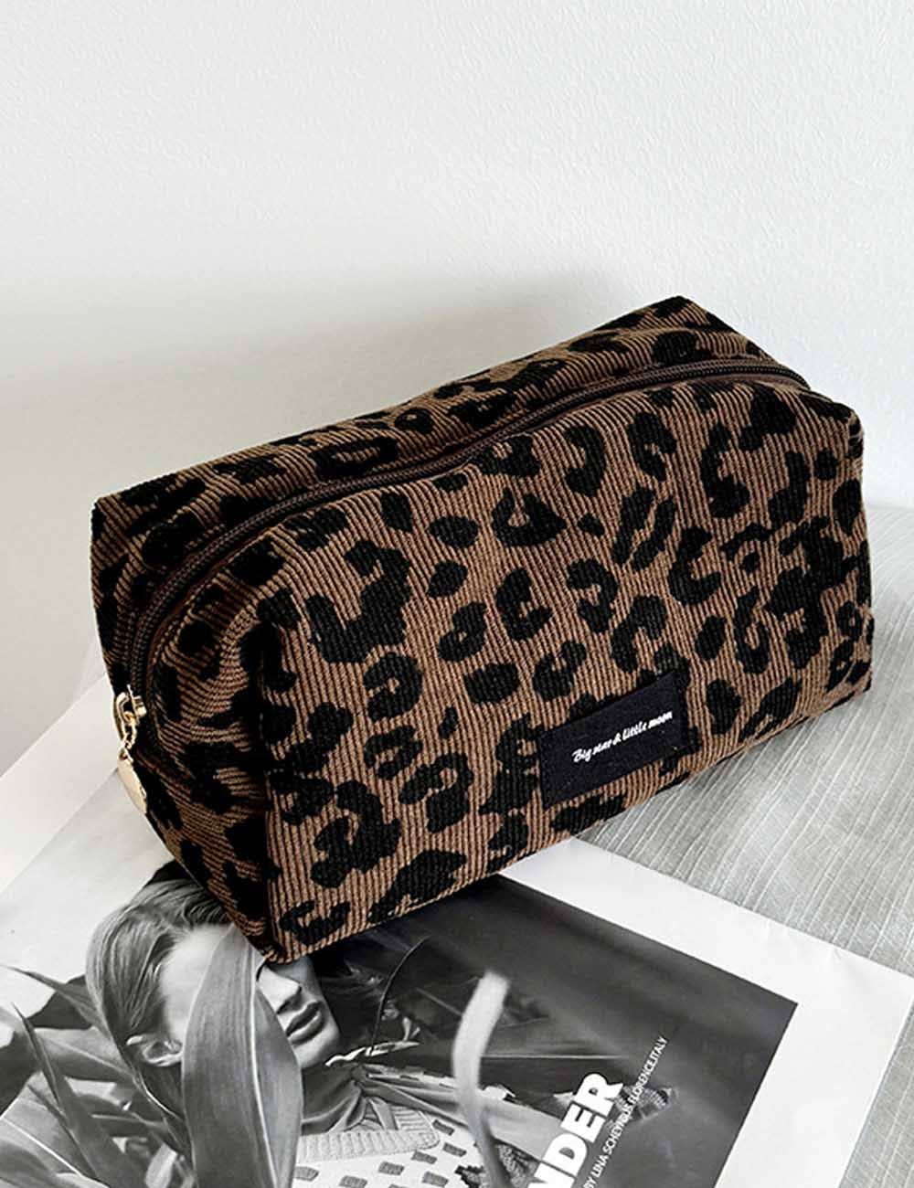Leopard Print Cosmetic Bag: Leopard