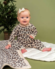 Leopard Jacquard Knit Baby Jumpsuit (Organic Cotton): Oatmeal Heather / 12-18M