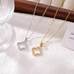 Tarnish Free Clover Necklace: Gold