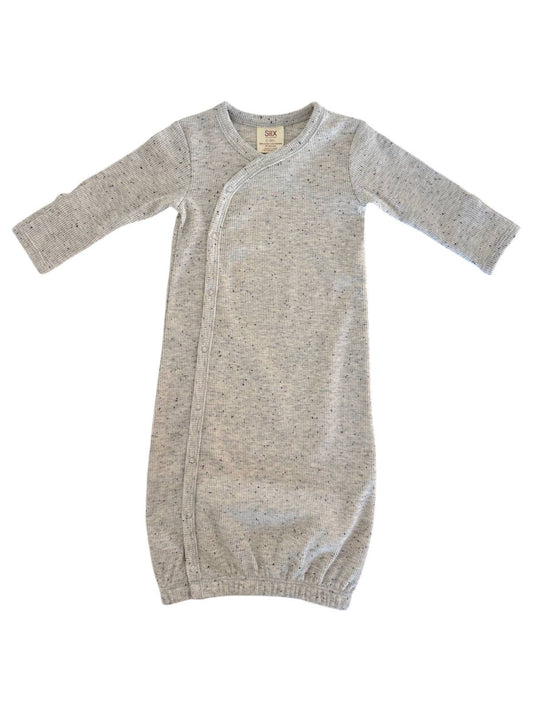 Heather Speckle / Gown: 0-3M